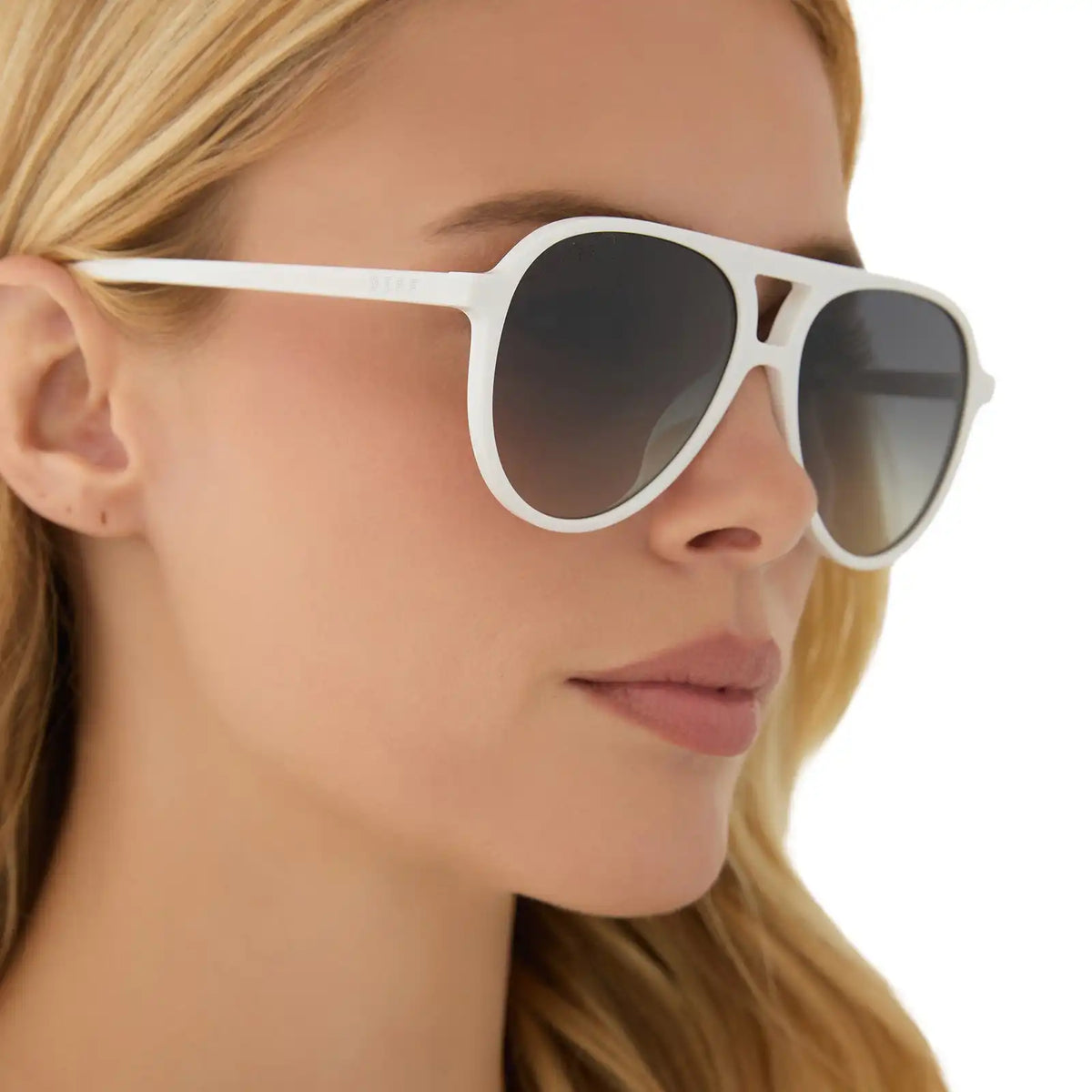 TOSCA II - WHITE CLOUD + GREY GRADIENT + SILVER FLASH SUNGLASSES