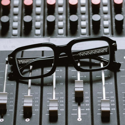 CALICO CREEK - BLACK + GLASSES