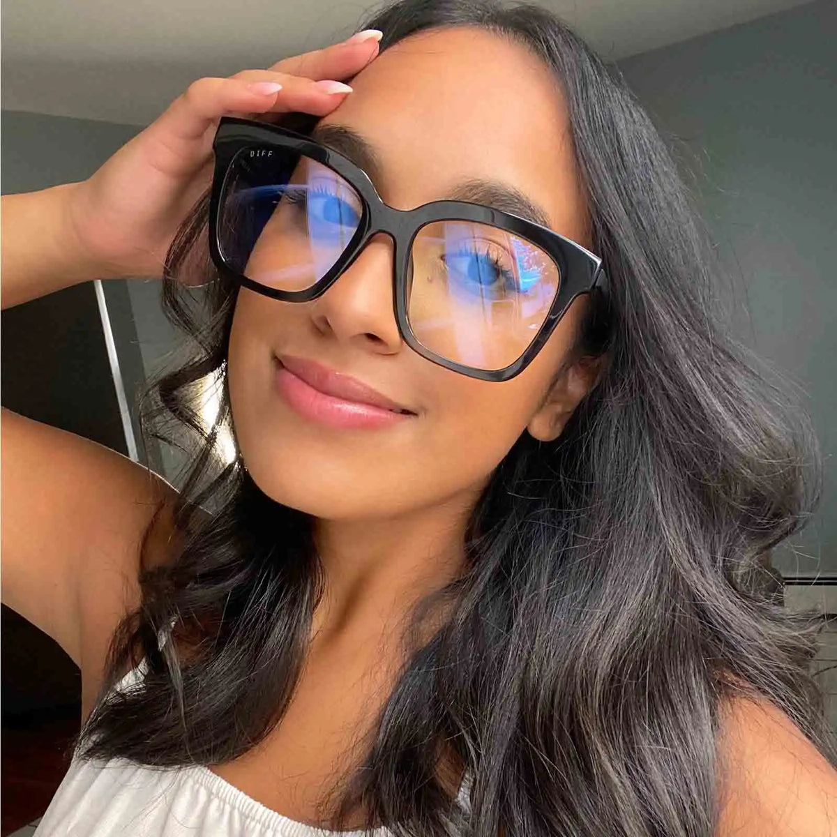 BELLA - BLACK + GLASSES