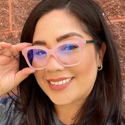 BELLA XS - AMBER TORTOISE + GLASSES