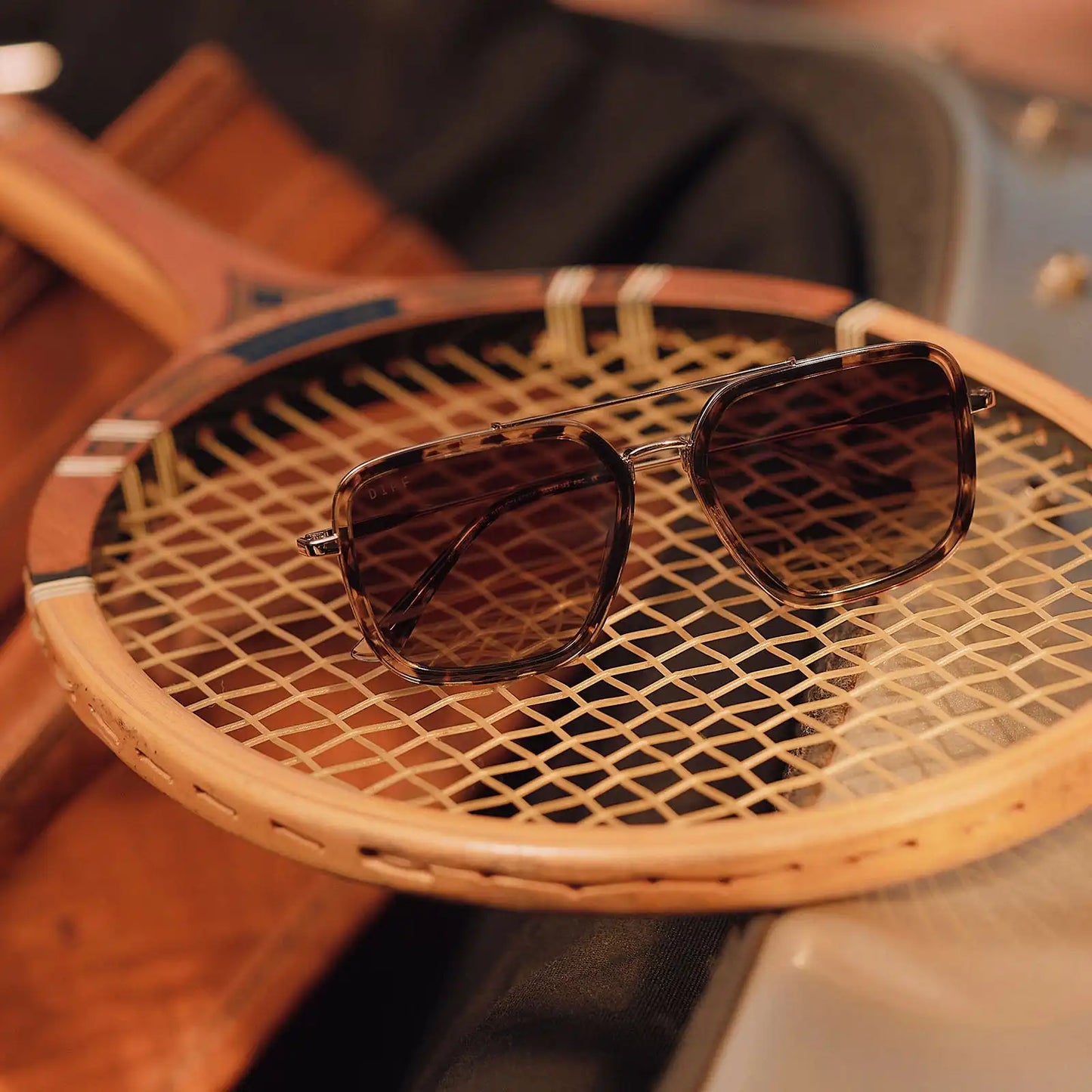 JORDAN - ESPRESSO TORTOISE + BROWN GRADIENT + POLARIZED SUNGLASSES