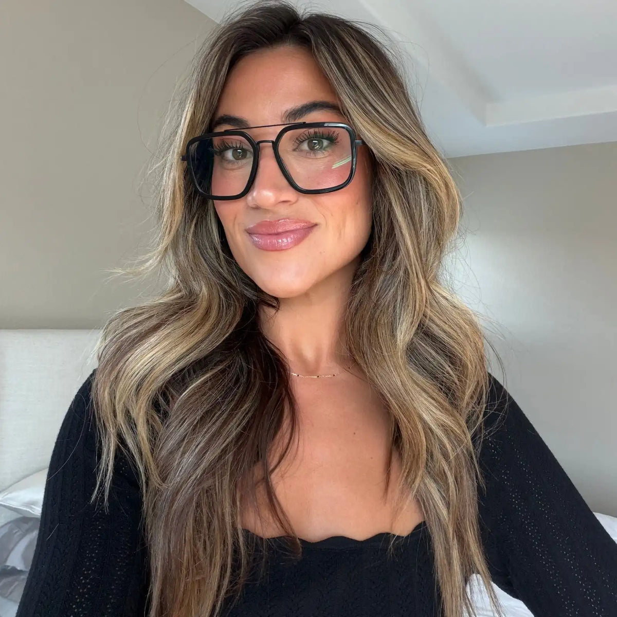 JORDAN - MATTE BLACK + BLACK TEMPLE TIPS + GLASSES
